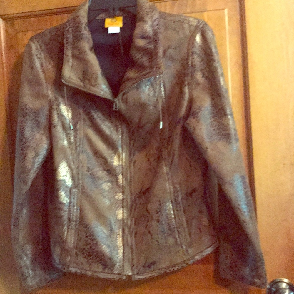 Faux leather ; animal print